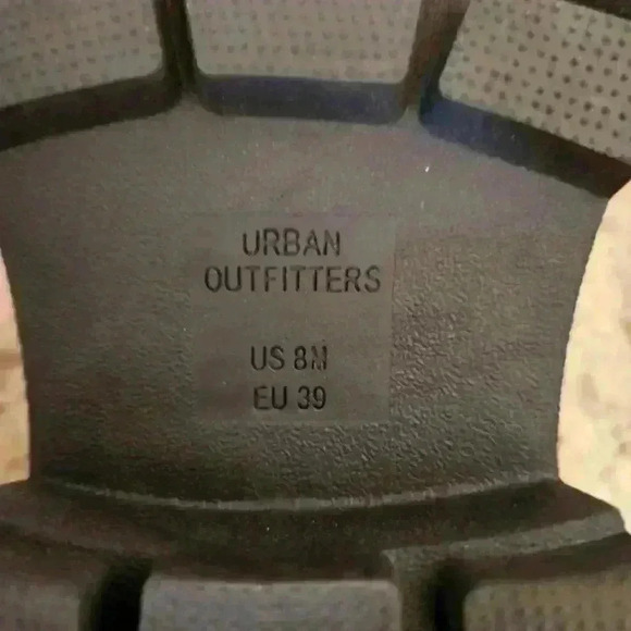 Urban Outfitters Womens Black Boca Patent Leather Lug Chunky Platform  Loafers 8 - Picture 6 of 14